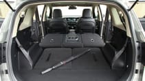 buyers_guide_-_kia_carens_2014_-_rear.jpg