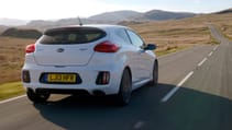 buyers_guide_-_kia_ceed_gt_2014_-_rear_quarter.jpg