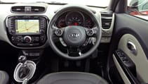 buyers_guide_-_kia_soul_2014_-_interior.jpg