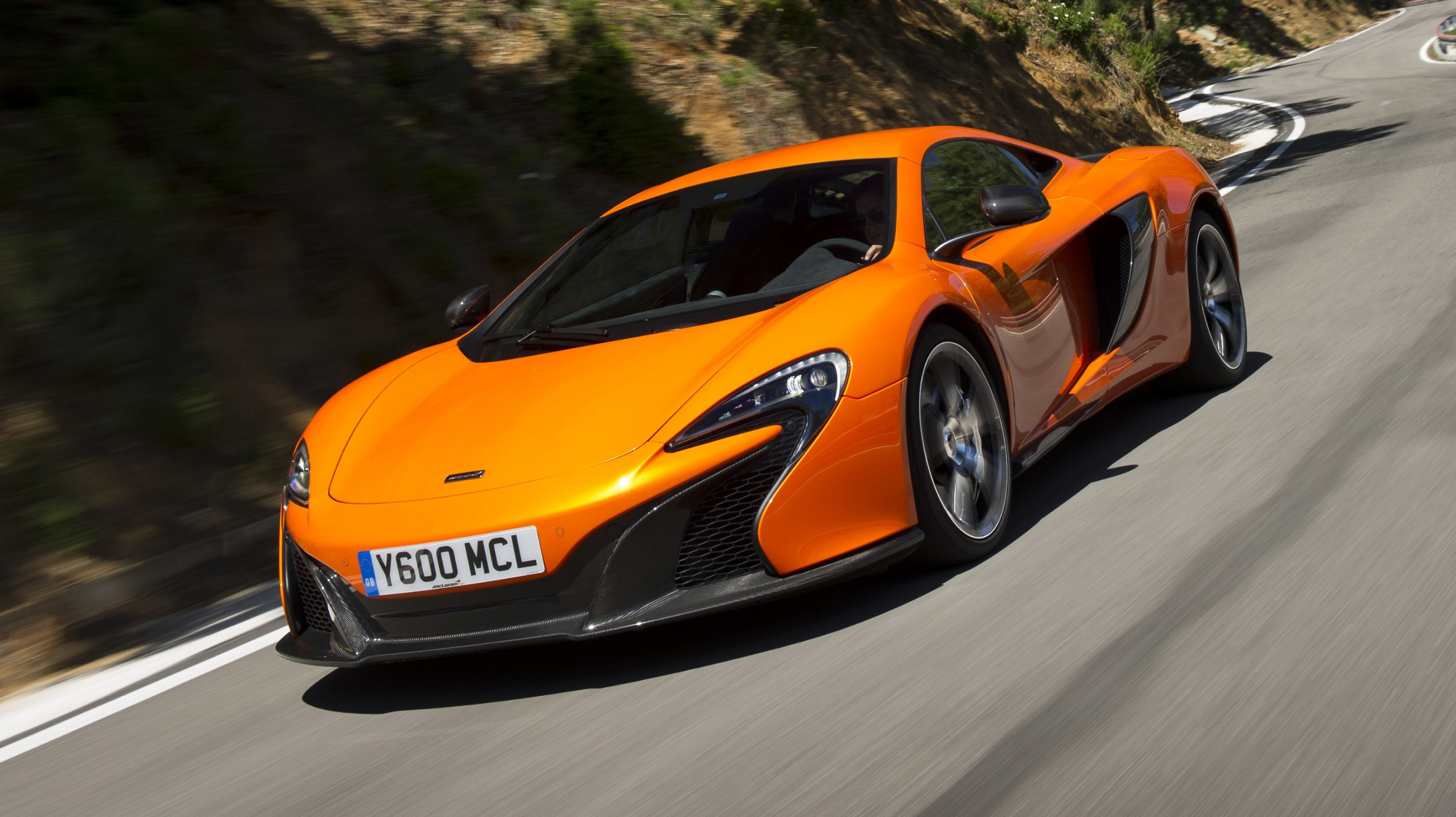 buyers_guide_-_mclaren_650s_2014_-_front_quarter.jpg