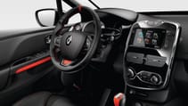 buyers_guide_-_renaultsport_clio_2014_-_interior.jpg