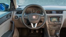 buyers_guide_-_seat_toledo_2014_-interior.jpg