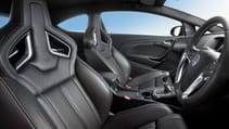 buyers_guide_-_vauxhall_astra_vxr_2014_-_interior.jpg
