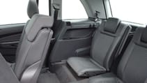 buyers_guide_-_vauxhall_zafira_2014_-_interior.jpg