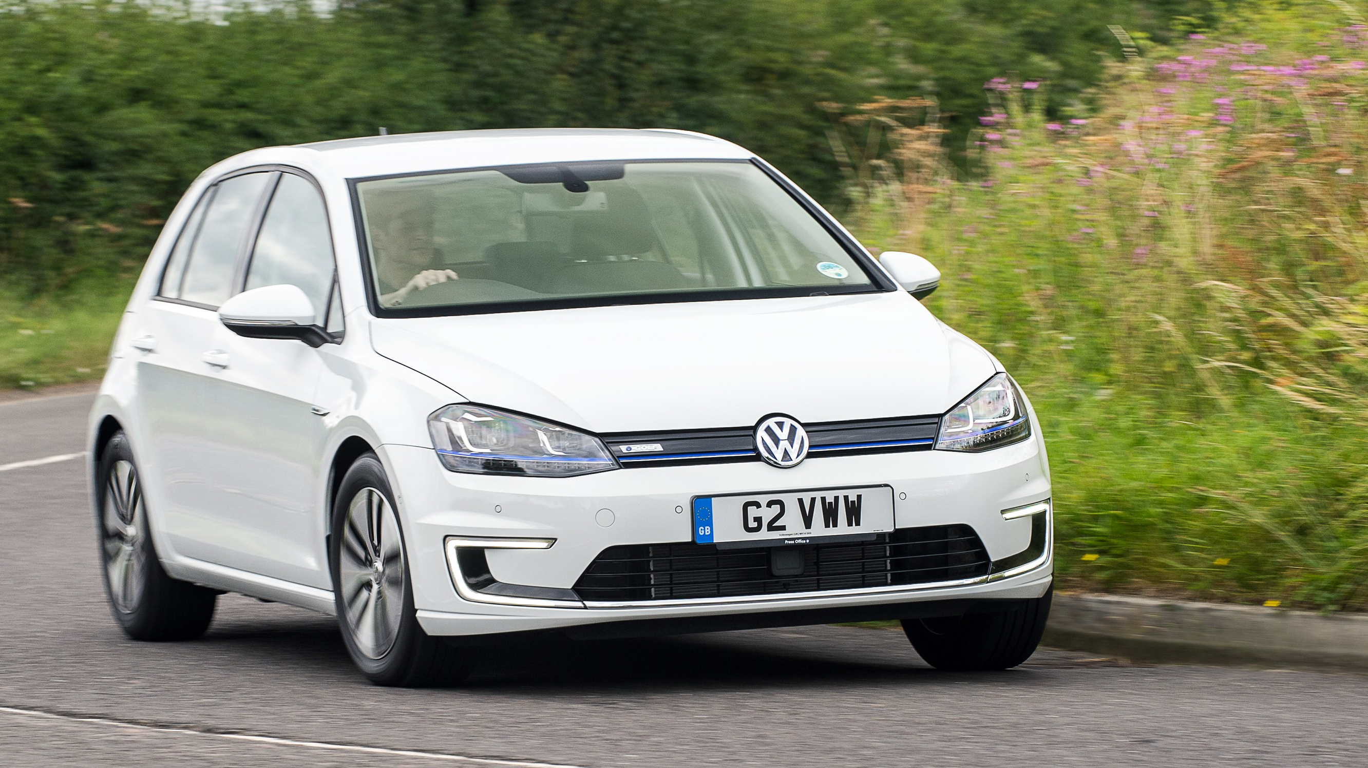 Volkswagen golf online electric price