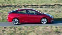 2016-toyota-prius-exterior-dynamic-9.jpg