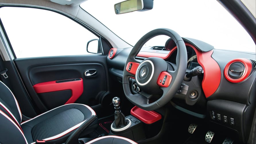 Finally A Realistic Look At The Renault Twingo Moteur Arrieres Interior - 2xuc7gk