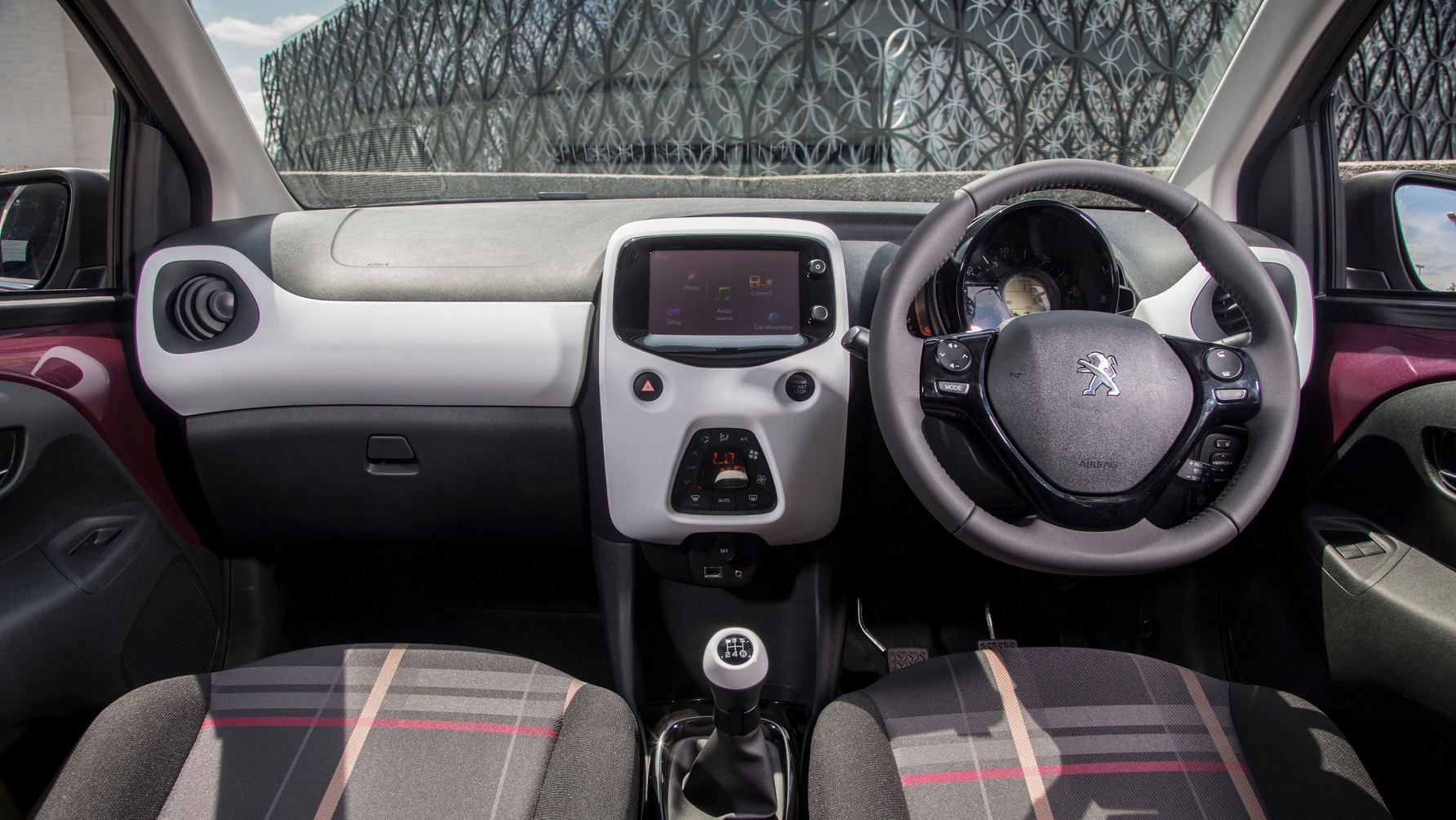 108 Layout Peugeot 108 Interior Layout & Technology | Top Gear