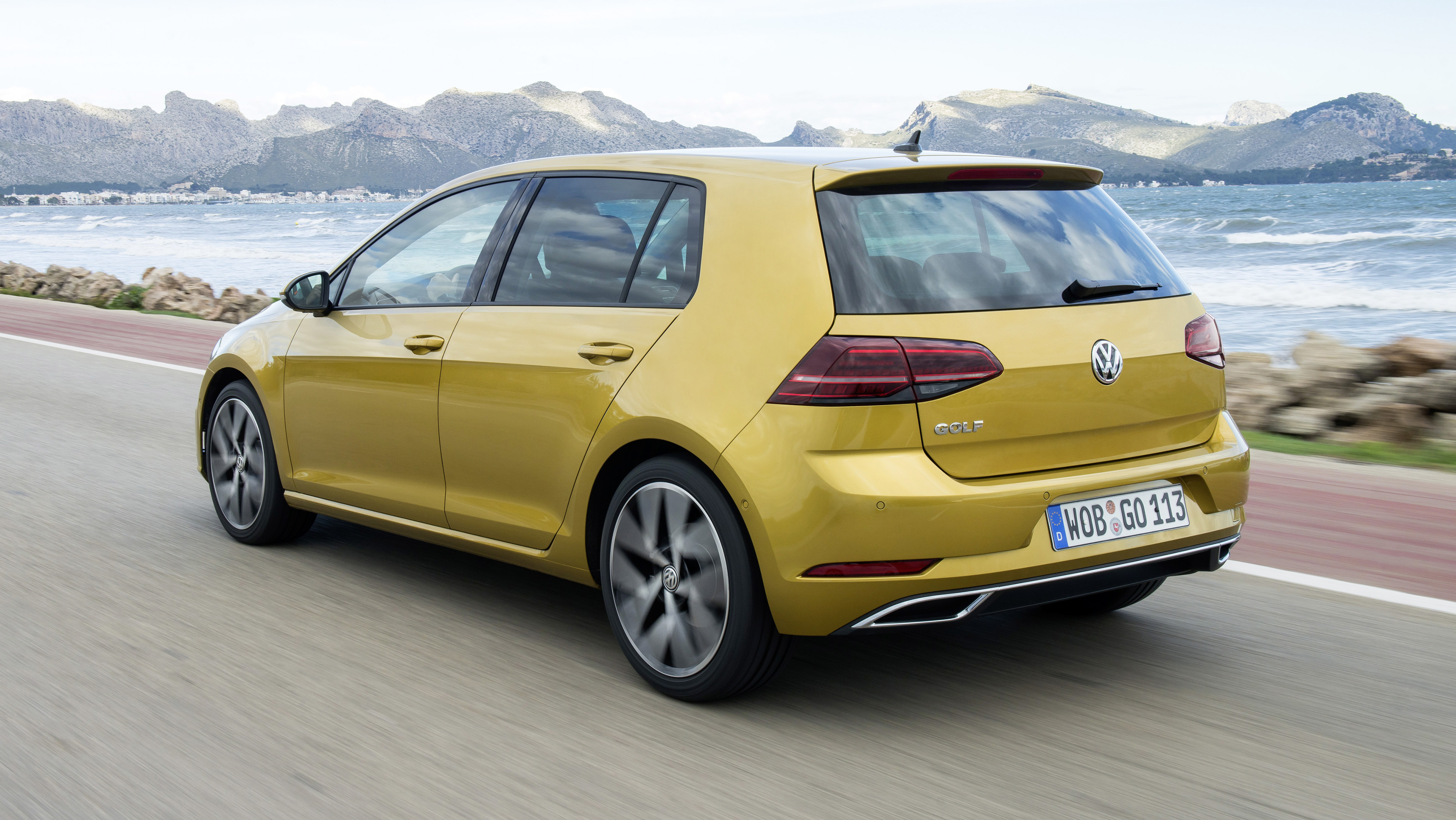 Volkswagen Golf (Mk7) Review 2024