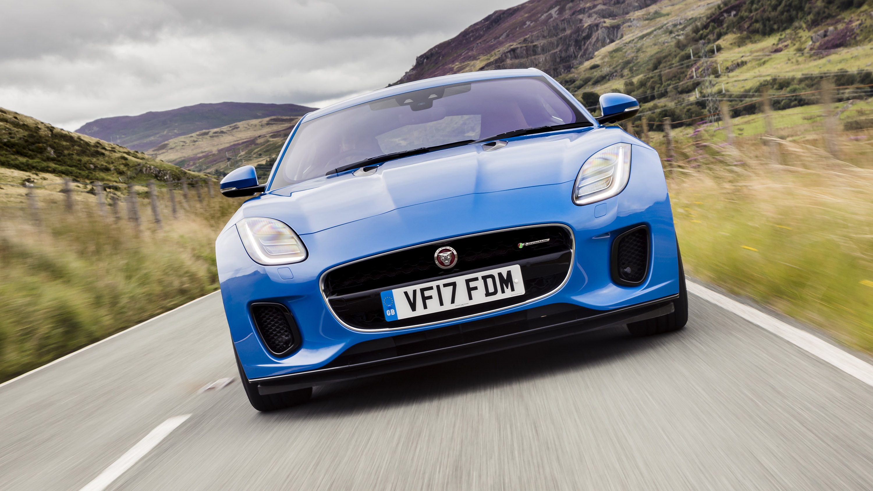 170814_f-type_media_drive-59.jpg