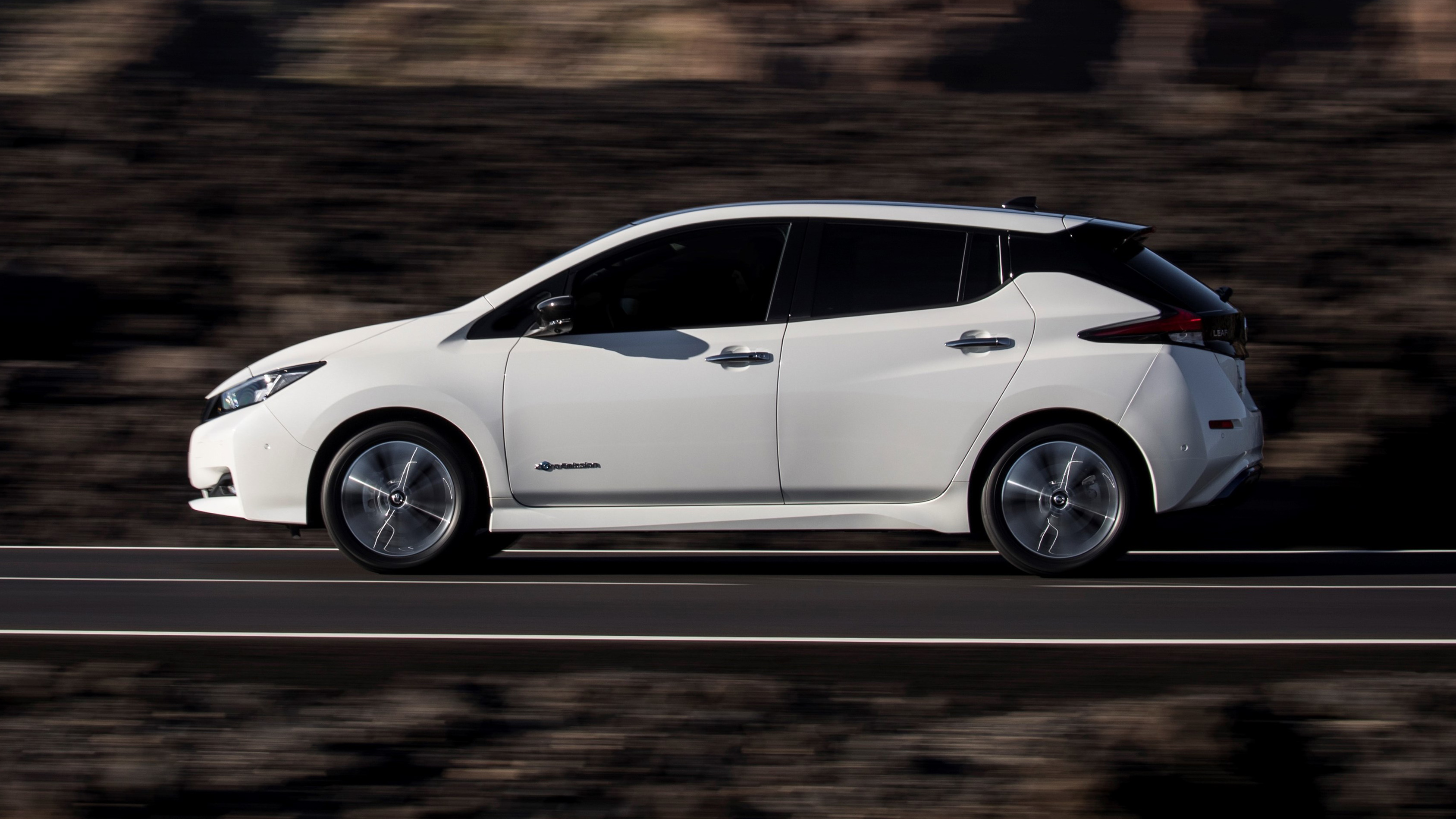 nissan leaf driving engines performance top gear