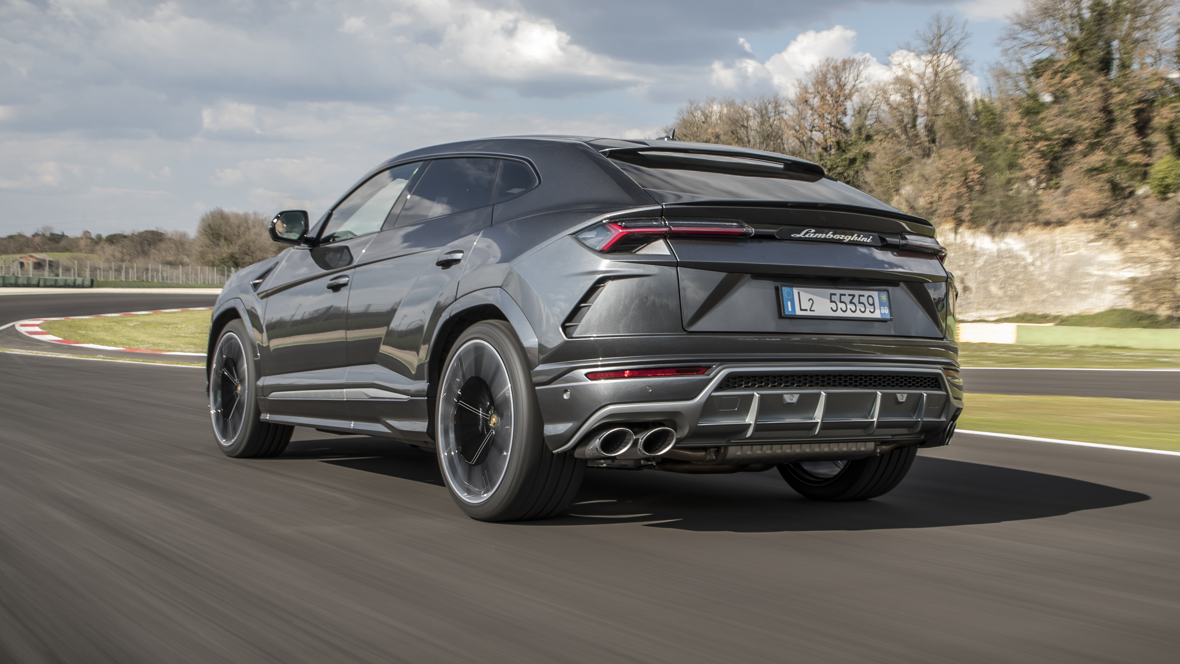 Lamborghini Urus Review 2021 Top Gear