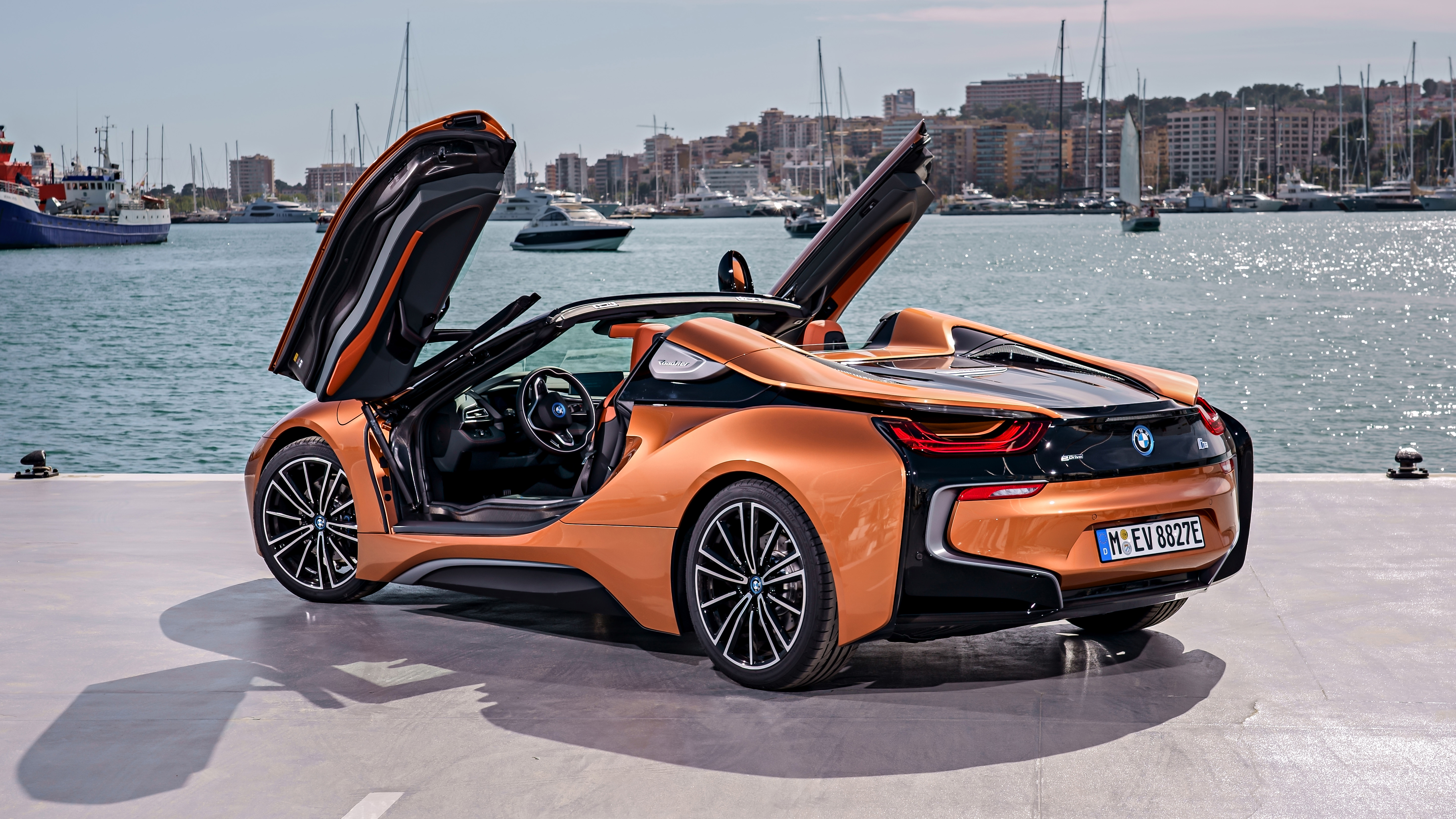 Does the BMW i8 Hybrid Sports Car Work As a Daily Driver?