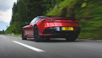 am_dbs_superleggera_hyper_red_028_28096.jpg