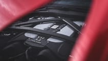 am_dbs_superleggera_hyper_red_073_28141.jpg