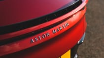 am_dbs_superleggera_hyper_red_105_28173.jpg