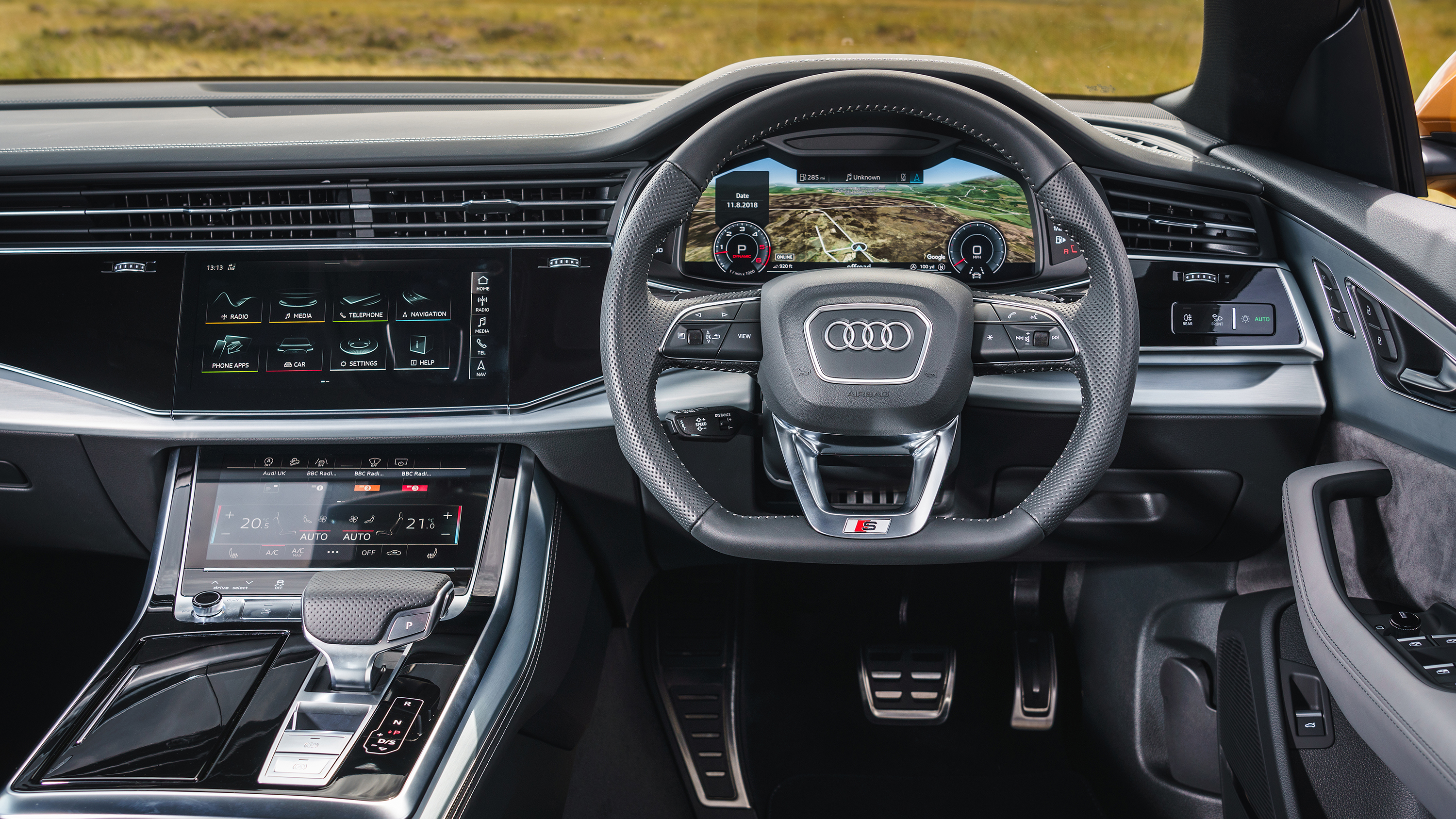 Audi Q8 Interior Layout & Technology | Top Gear