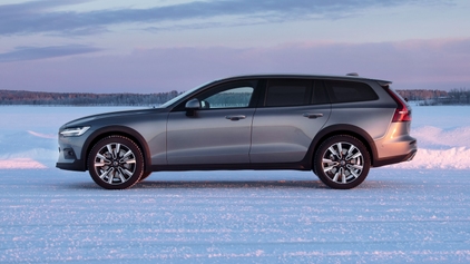 Volvo V60 Cross Country Review 2024 | Top Gear