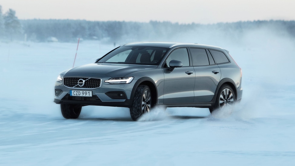 Volvo V60 Cross Country Review 2025 | Top Gear