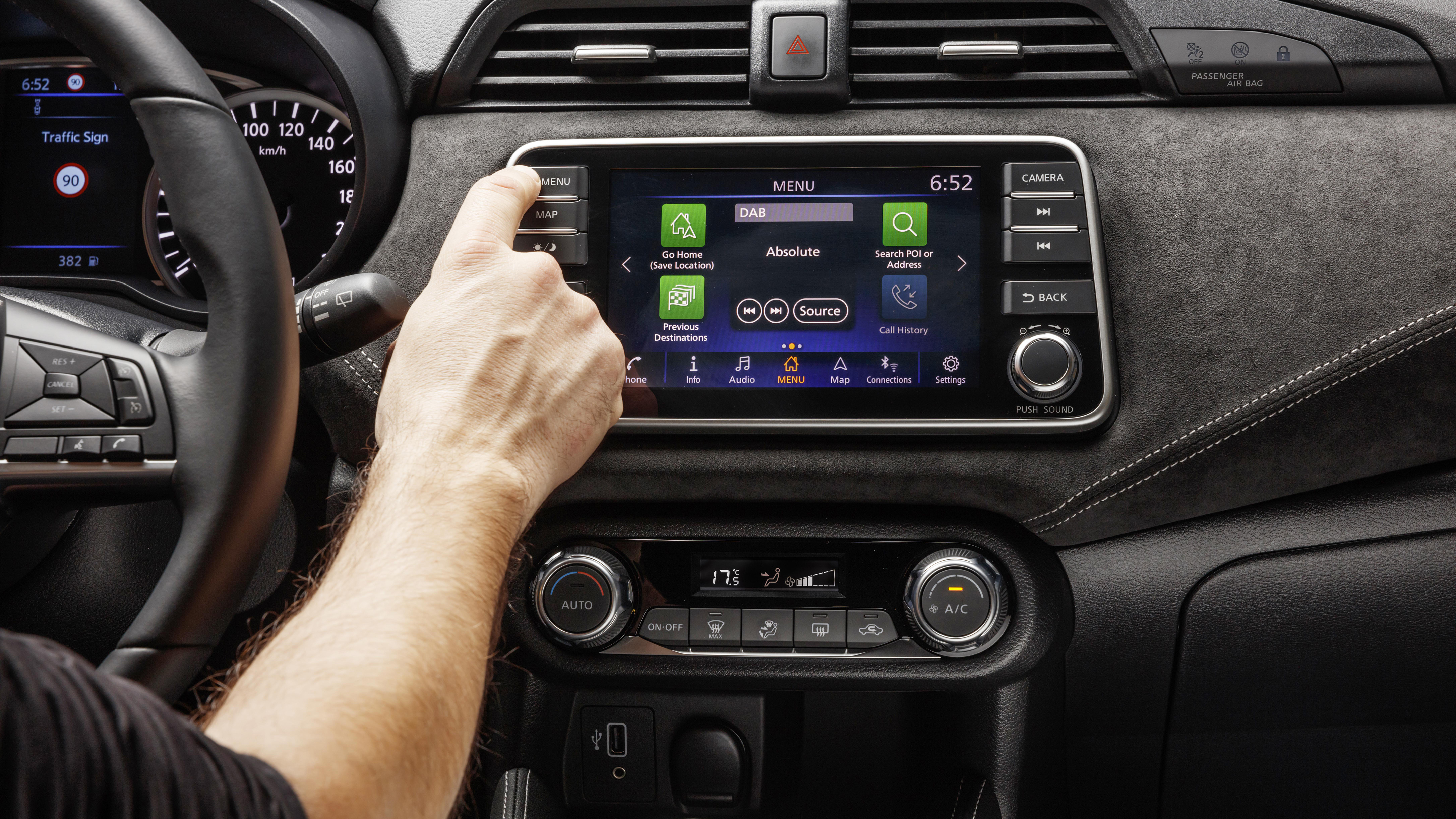more_micra_live_event_-_white_micra_n-sport_-_interior_details_nissan_connect_2-source.jpg