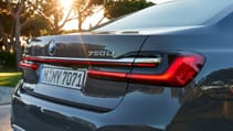 bmw_750li_xdrive_35.jpg
