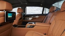 bmw_750li_xdrive_43_0.jpg