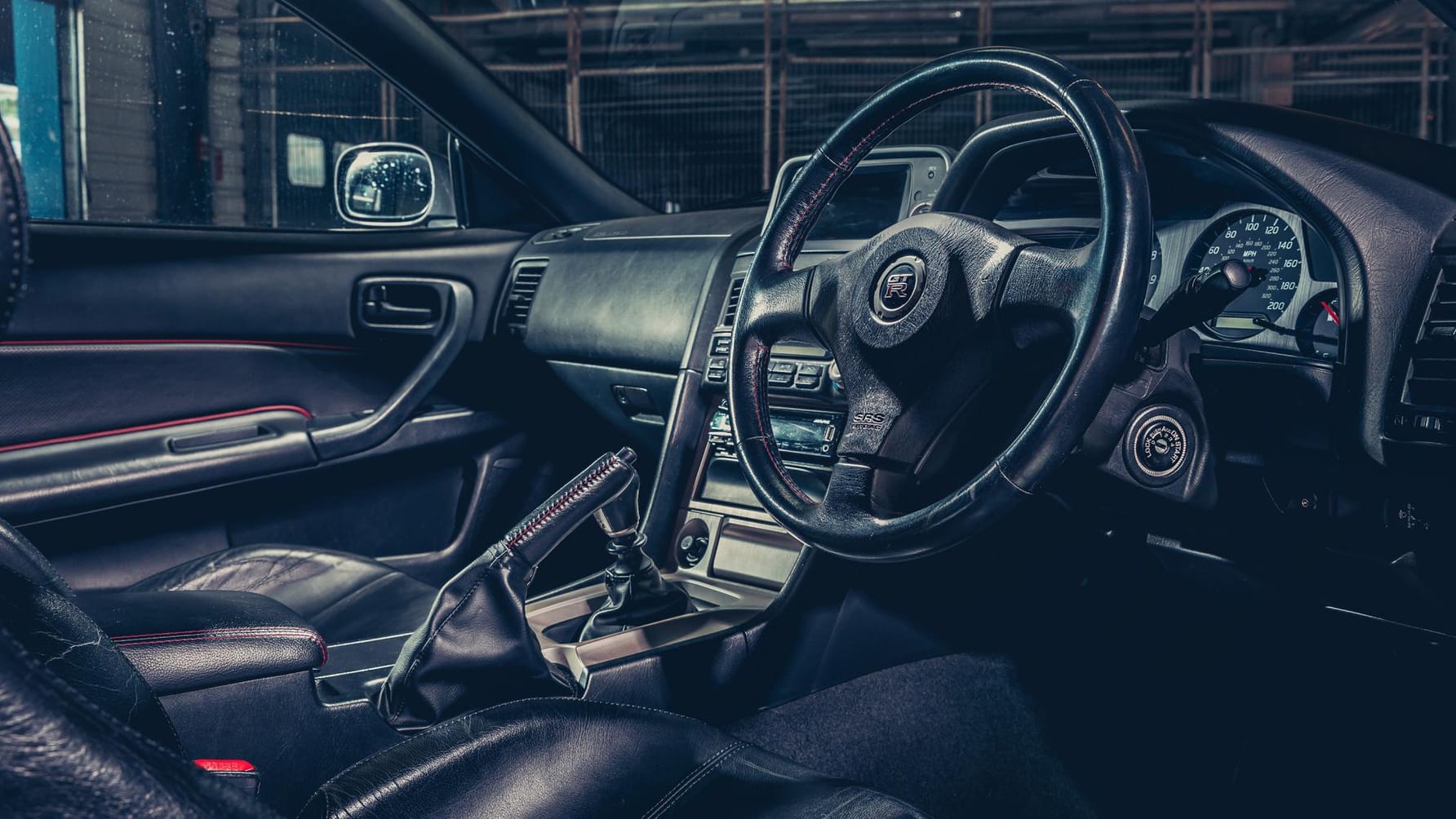 Nissan Skyline (R34) Interior Layout & Technology Top Gear