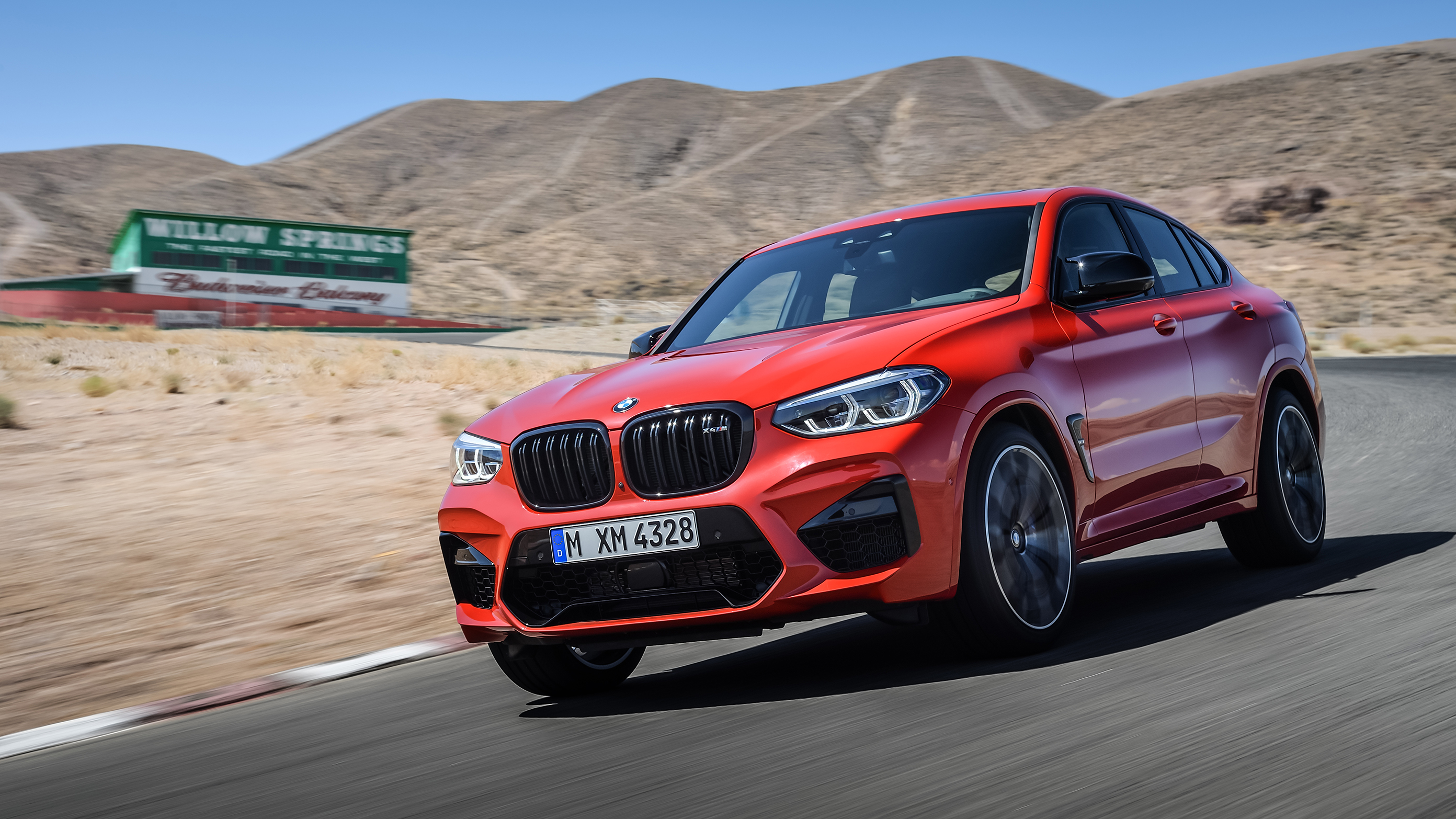 p90334535_highres_the-all-new-bmw-x4-m.jpg