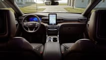 24-ford-explorer-interior.jpg