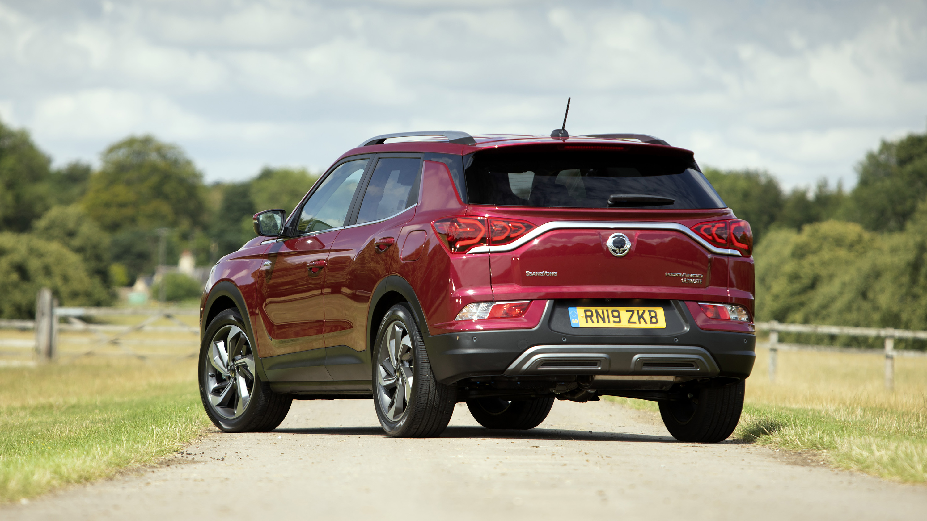KGM Torres &ndash; jeden z SUV-&oacute;w reprezentujących gamę marki KGM