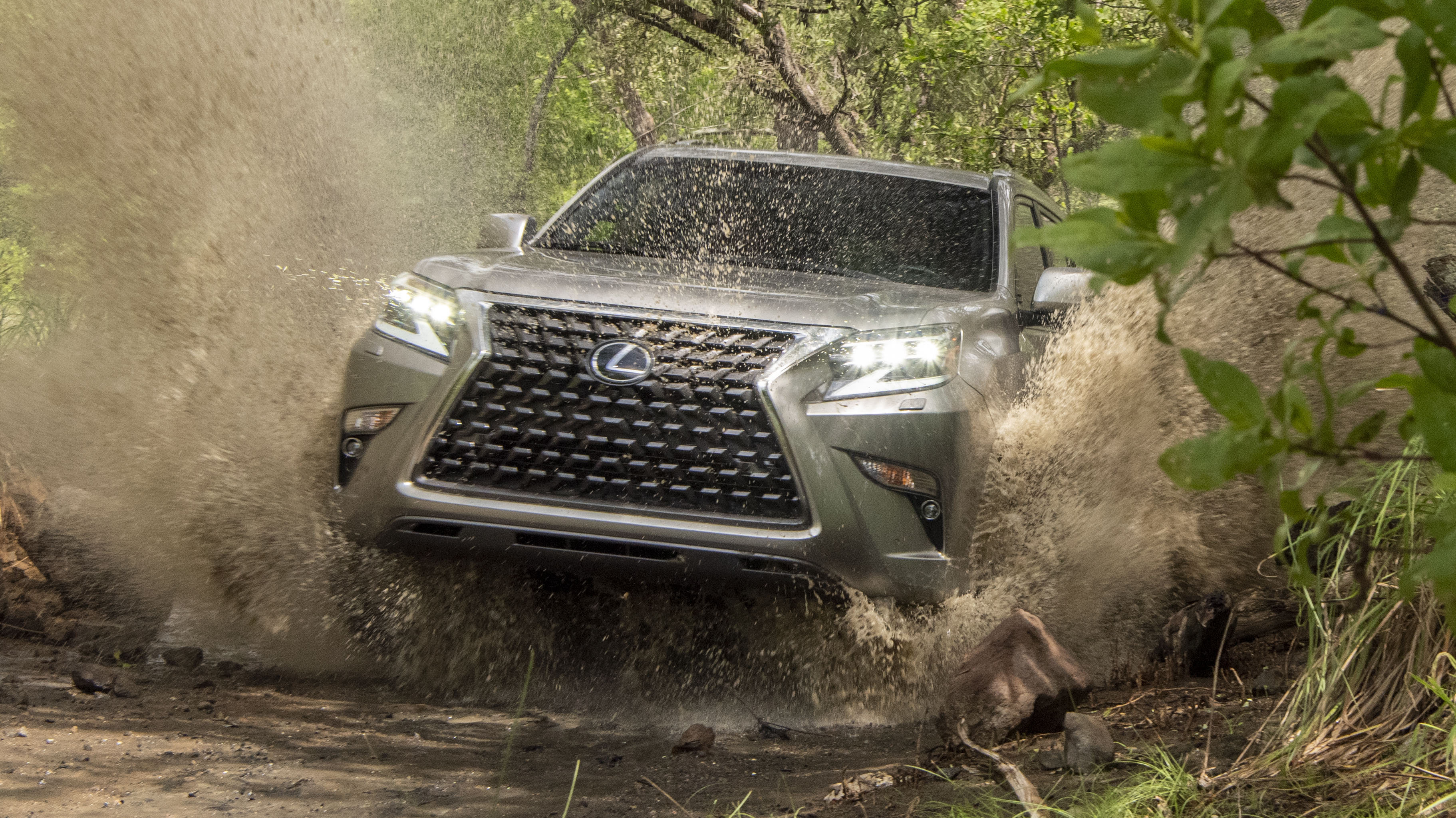 2020_lexus_gx460_atomic_silver_rioja_red_mc_05.jpg