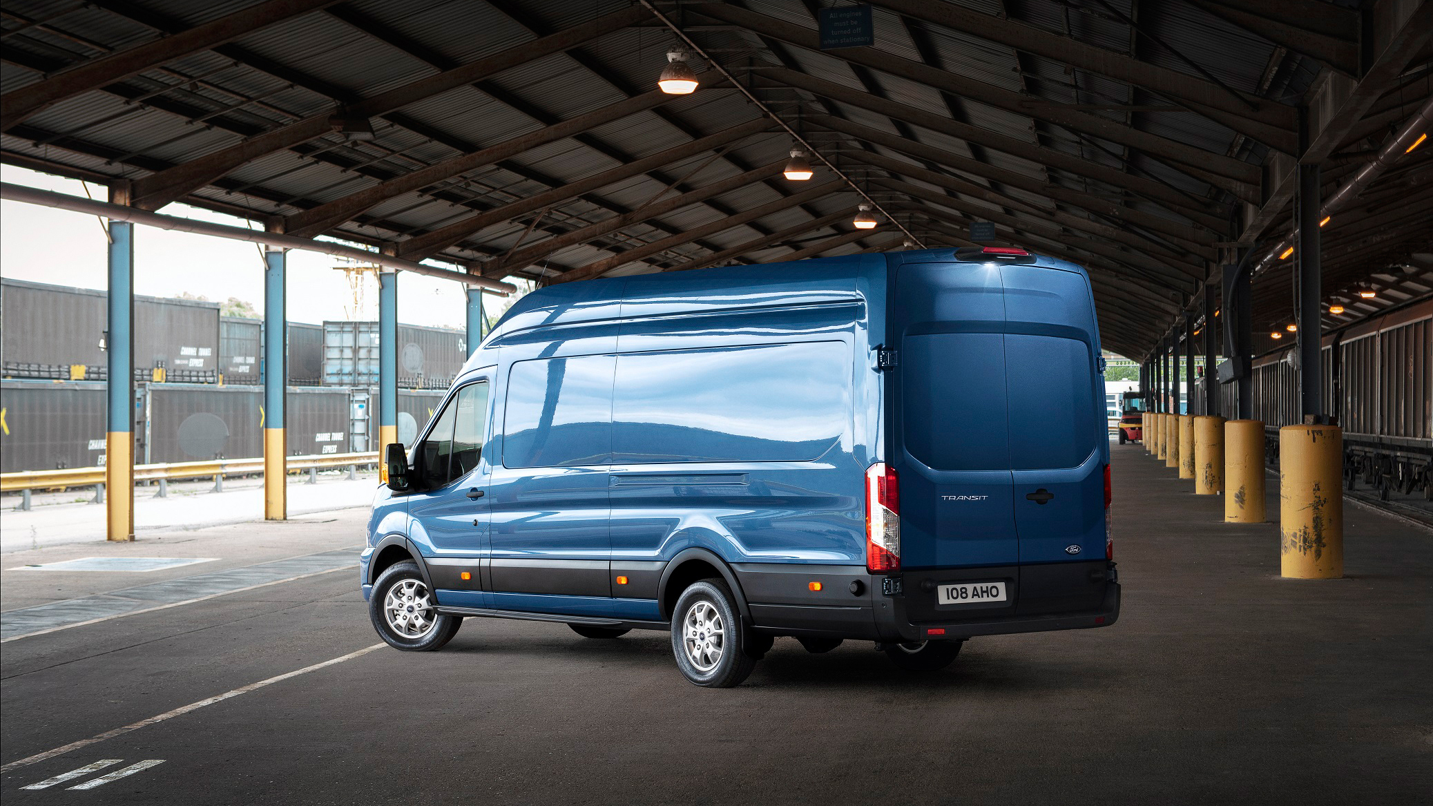 ford_transit_goes_on_sale_in_2019.jpg