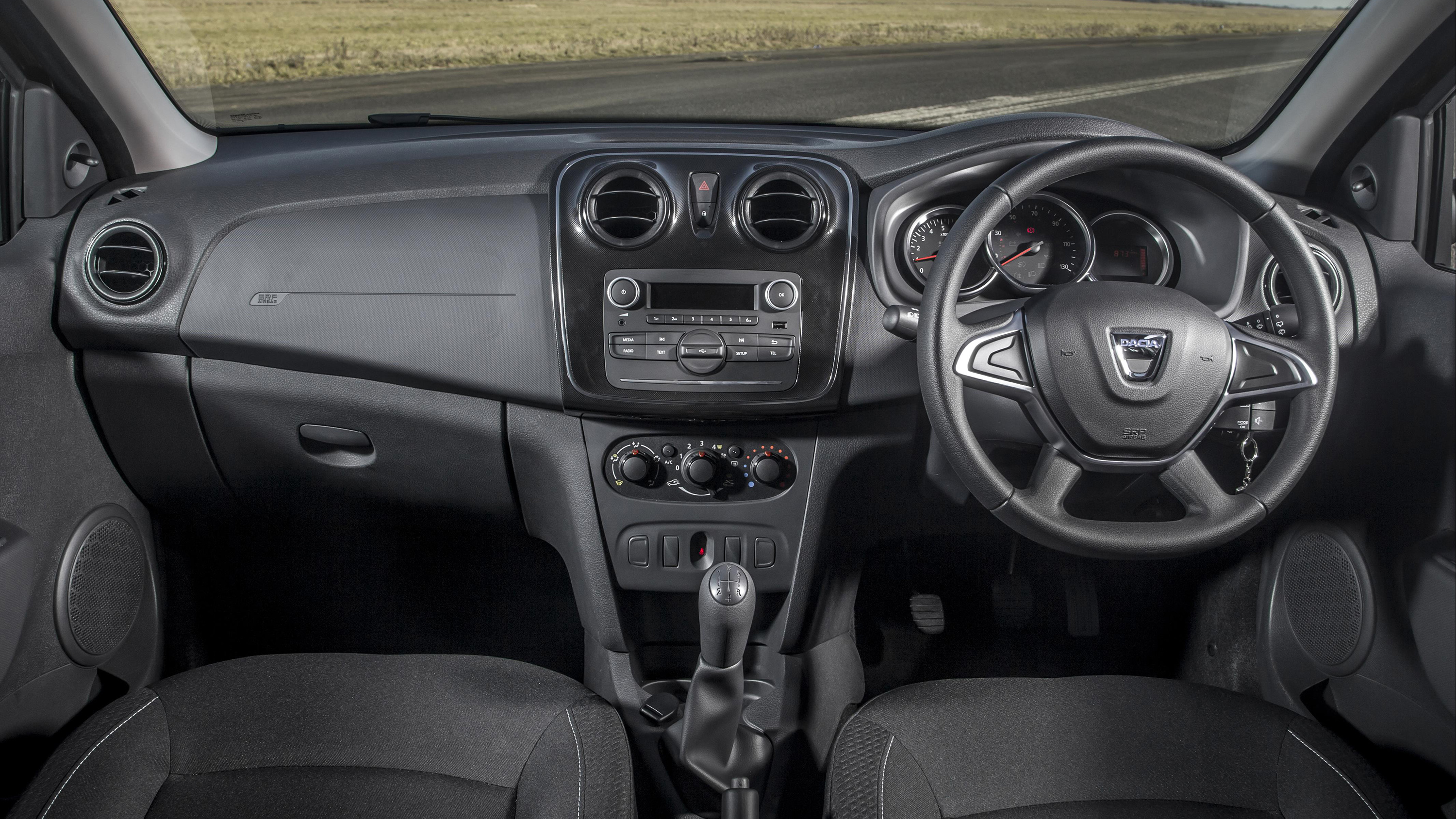 Dacia Logan MCV Interior Layout \u0026 Technology | Top Gear, image size:3000x1688