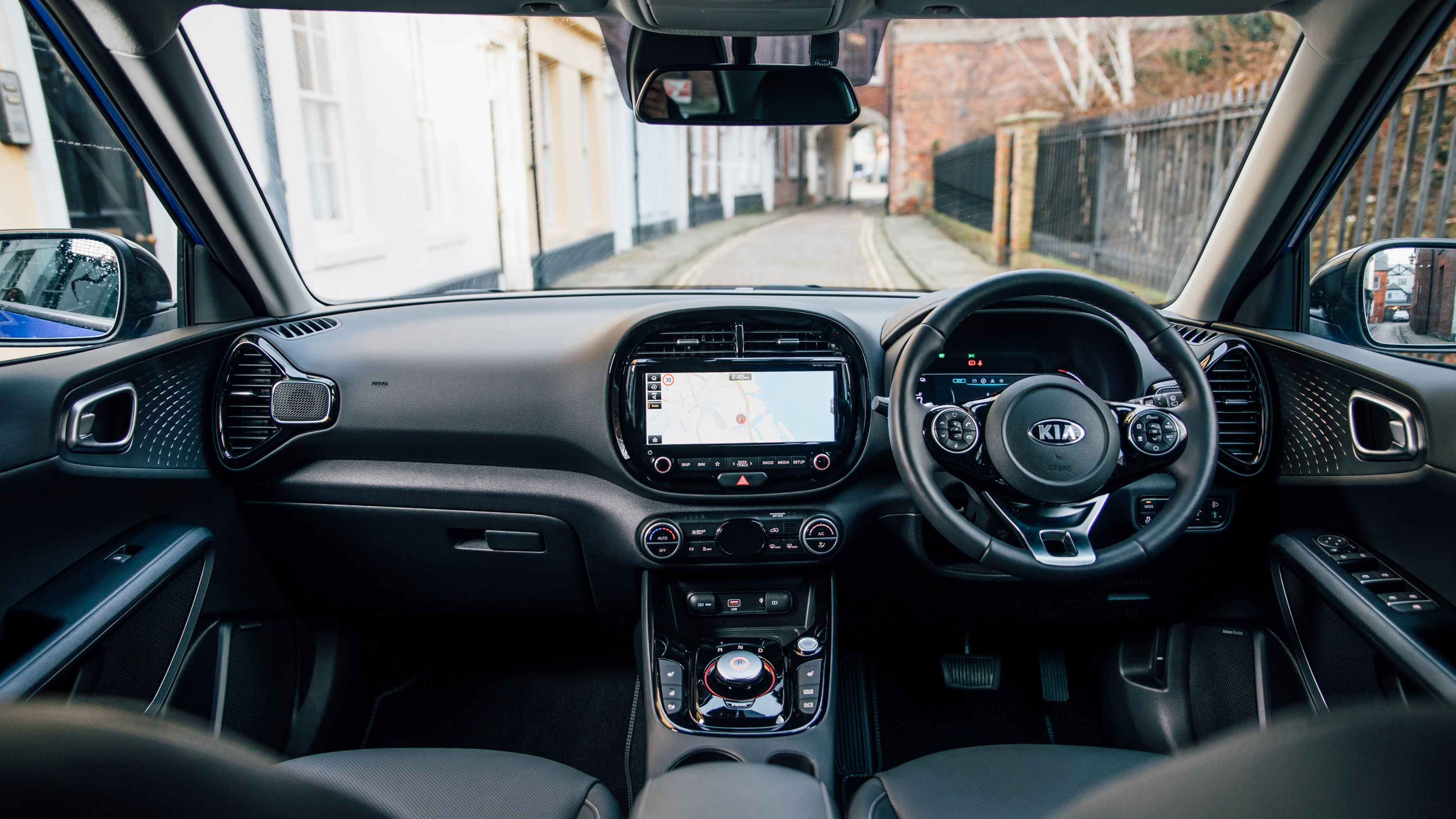 medium-14121-all-newkiasoulev.jpg