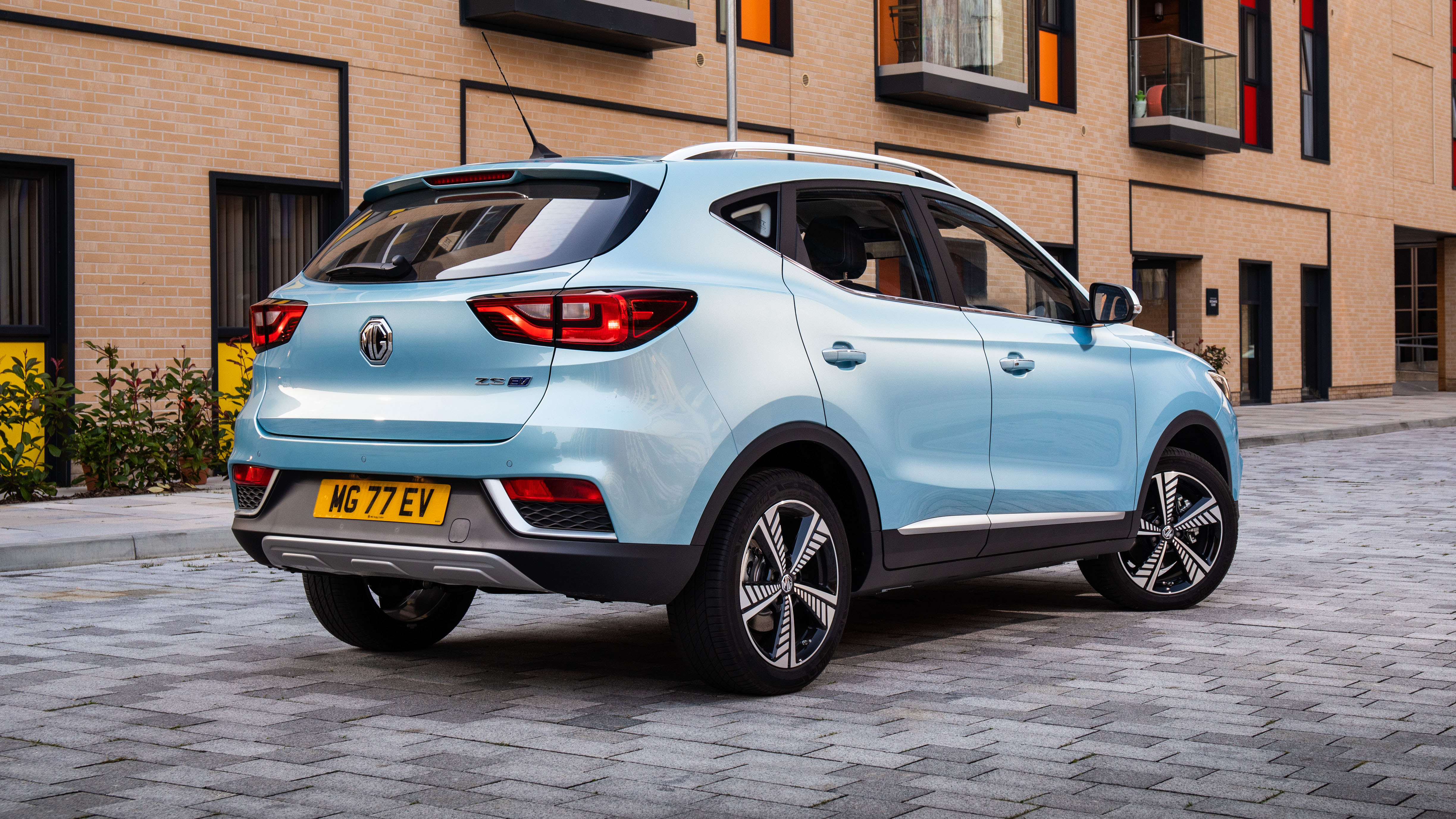 Mg zs electric hatchback 105kw exclusive ev 45kwh 5dr auto sale