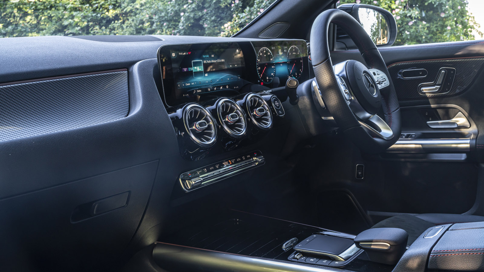 Mercedes Benz Gla Review 21 Top Gear Mercedes Benz Gla Review 21 Top Gear