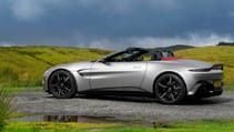 aston_martin_vantage_roadster_-_spirit_silver_88_0.jpg