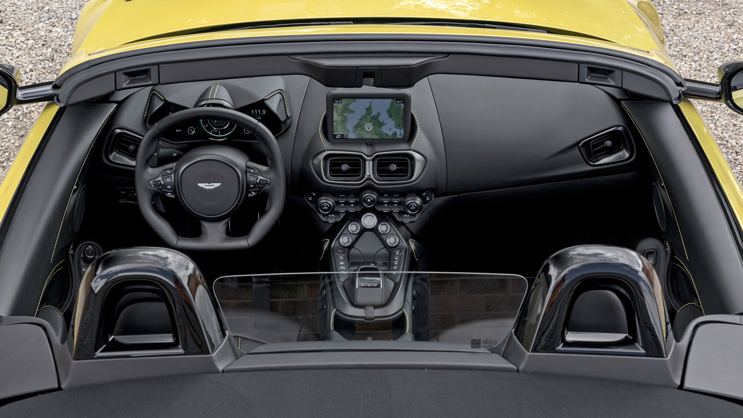 aston_martin_vantage_roadster_-_yellow_tang_32_0.jpg