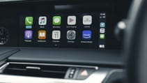lc500c_130_apple_carplay_screen-scaled.jpg