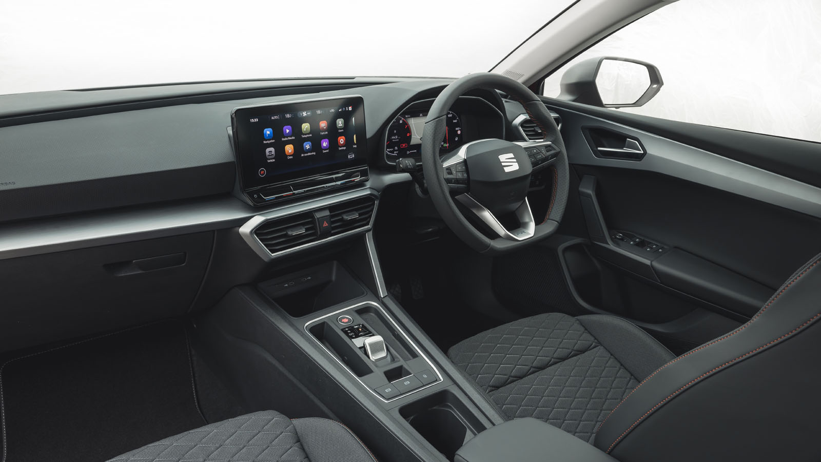 Seat Leon Review (2024)