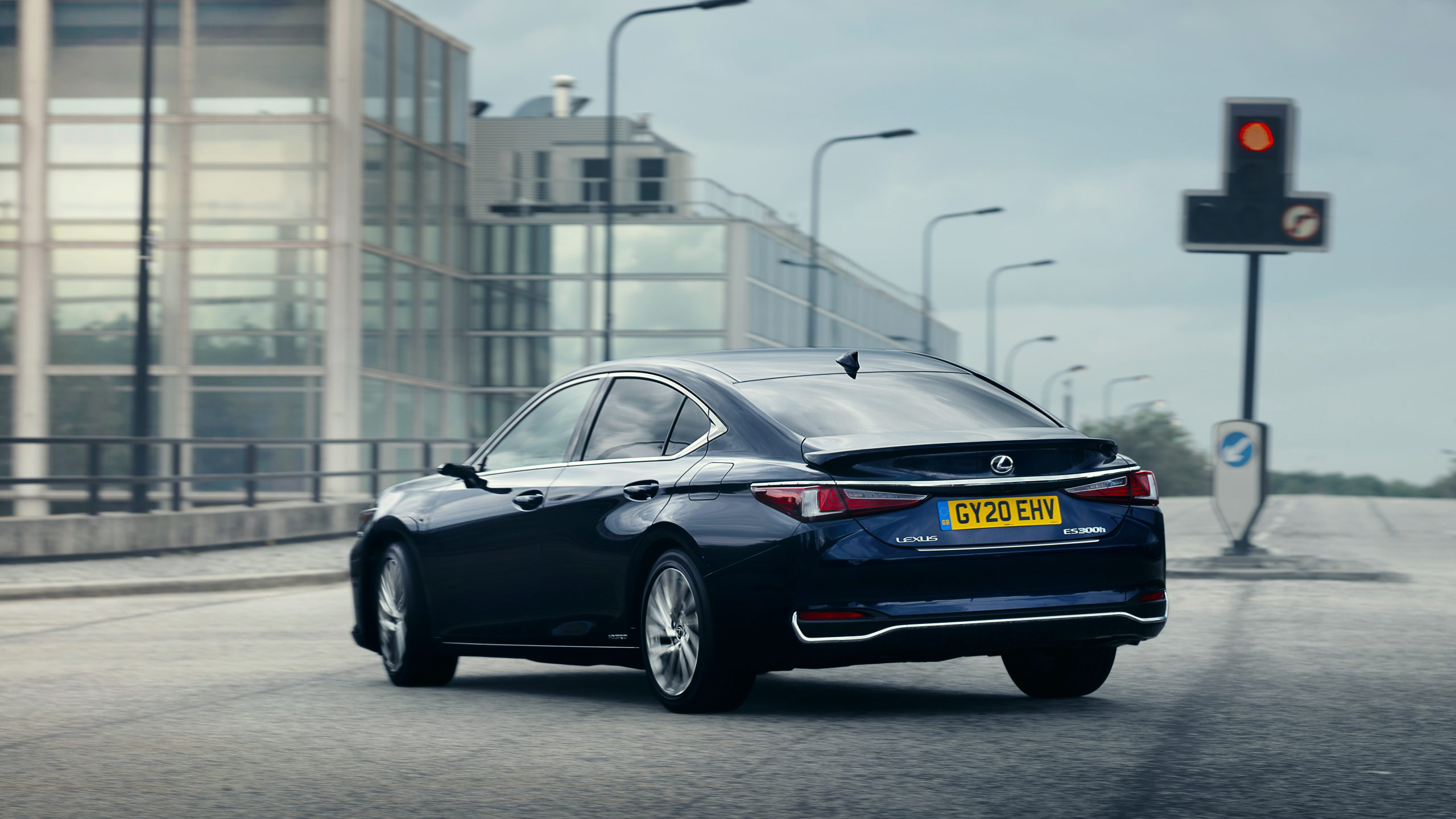 lexus_es330h_06.07.20_leebrimble_010-scaled.jpg