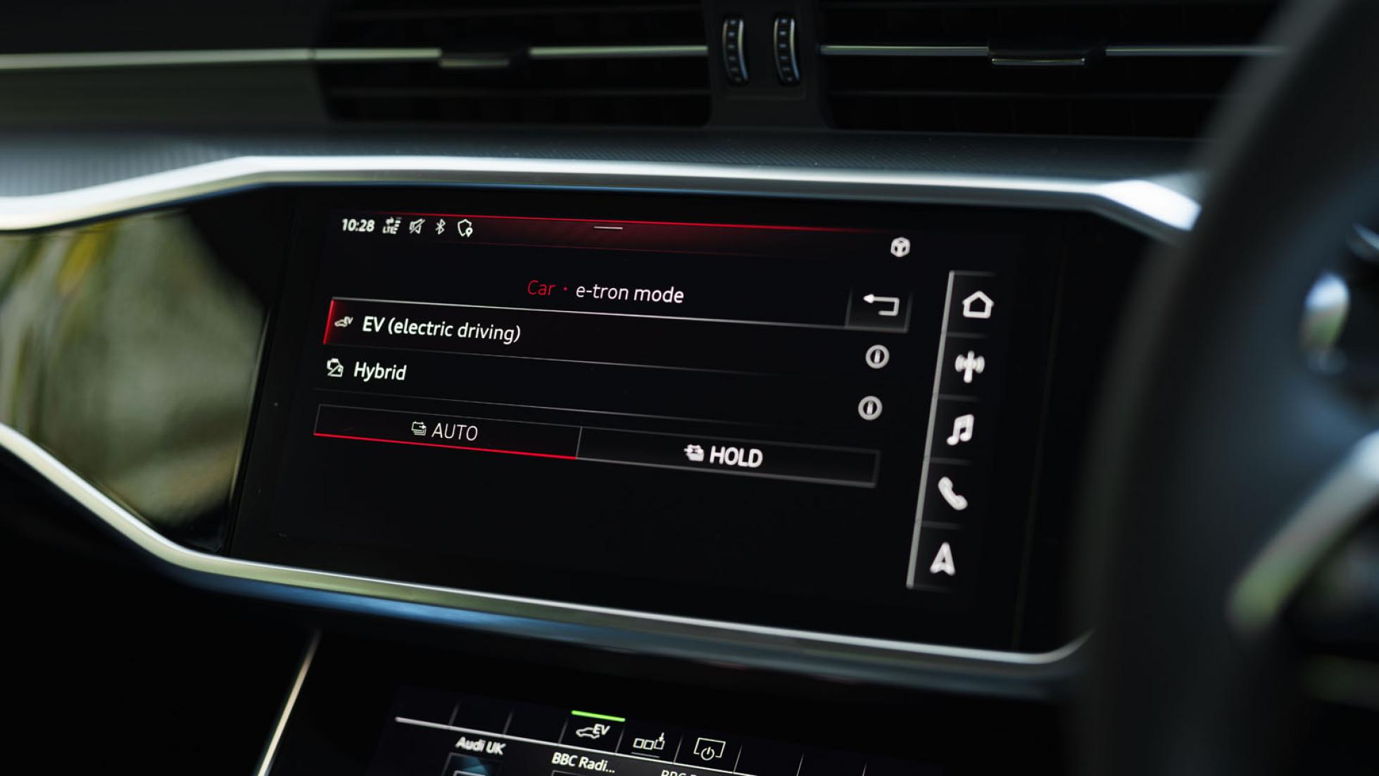 audiuk00028083_audi_a6_saloon_50_tfsi_e_.jpg