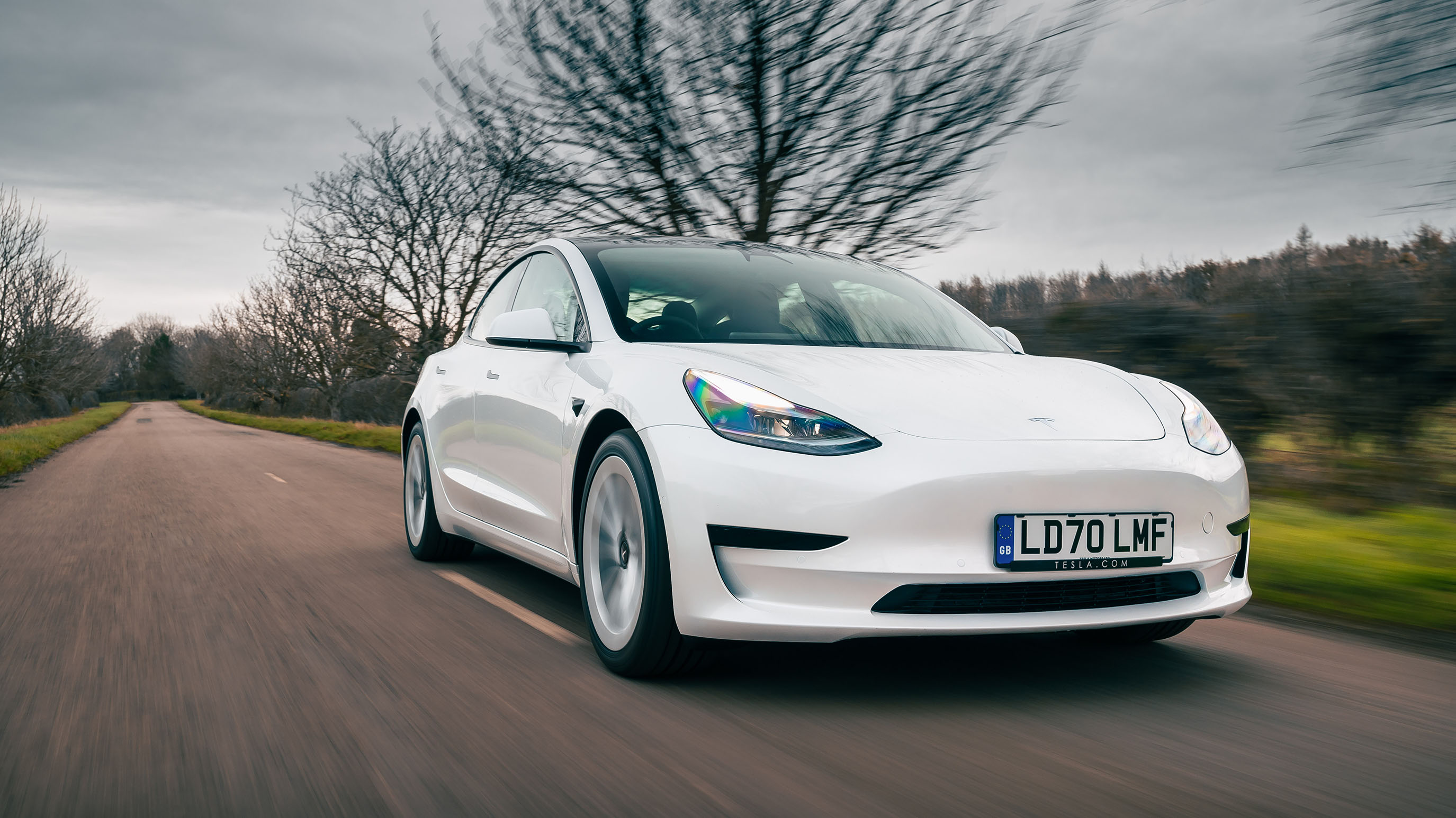 Tesla Model 3 Review 2021 | Top Gear