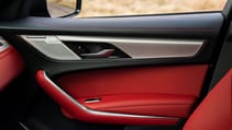 jag_f-pace_21my_interior_detail_030221_8960.jpg