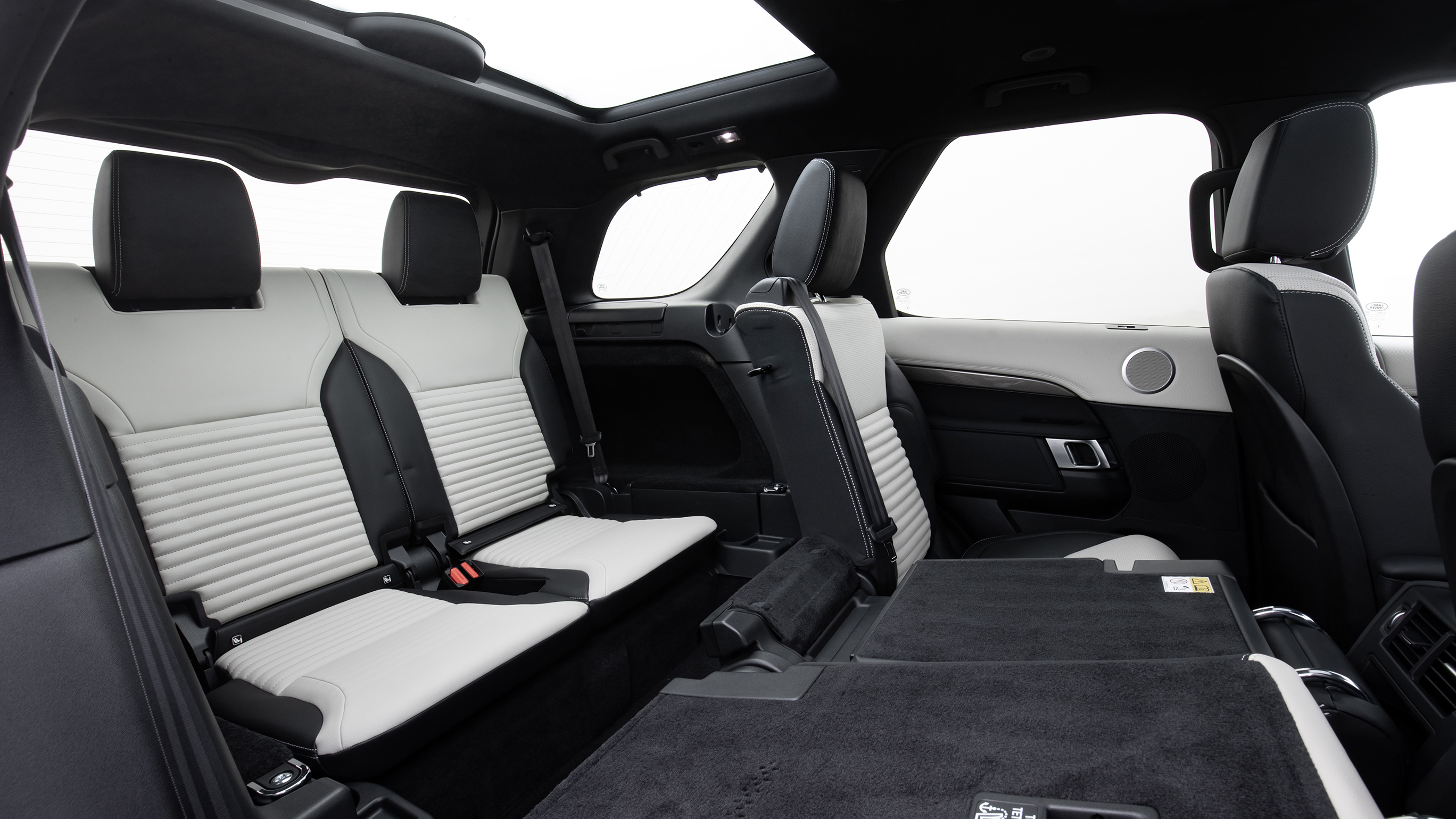 Land Rover Discovery 5 Interior