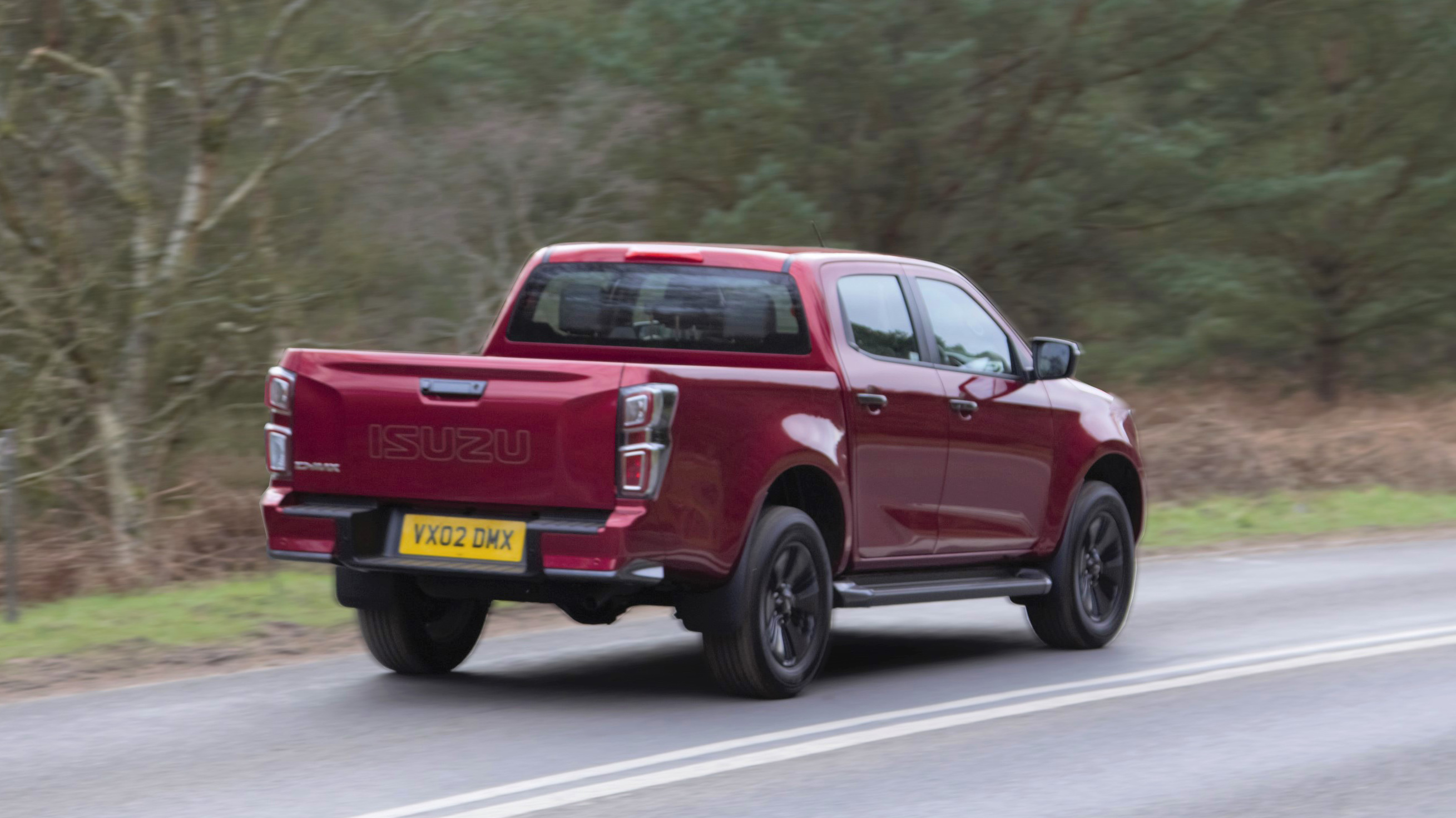 ISUZU D-Max V-Cross  14 BEST and WORST Features 