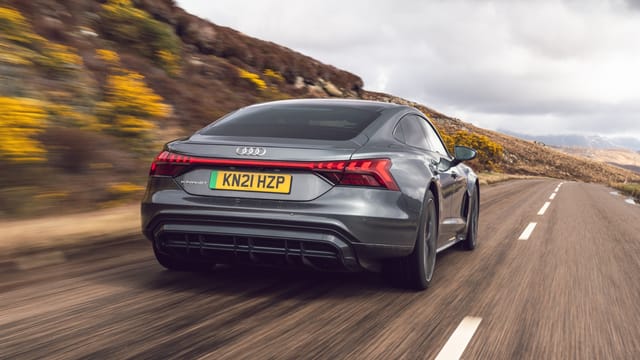 Audi e-tron GT Review 2024 | Top Gear