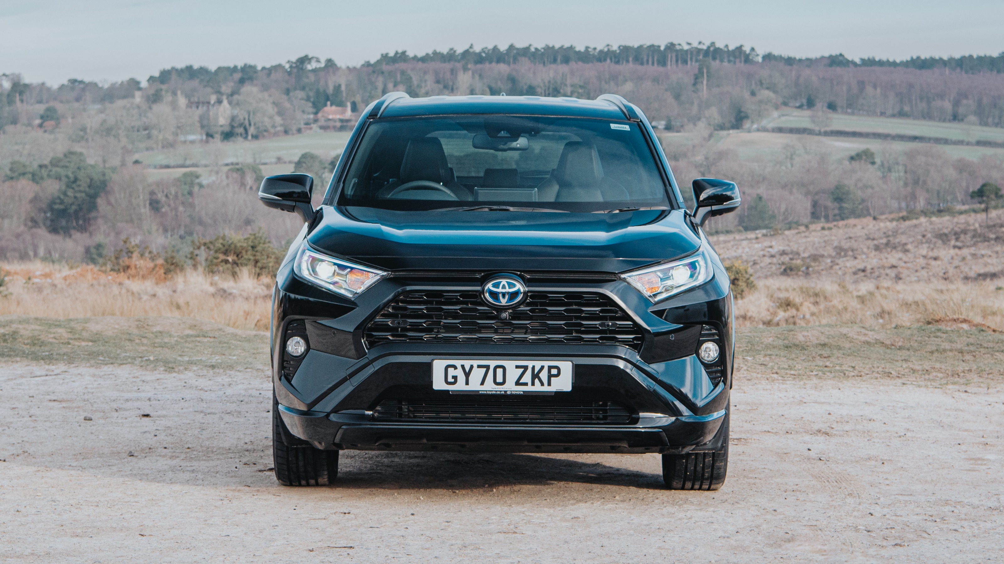 Тойота рав 4 4 поколение отзывы. Toyota rav4 Adventure 2022. Toyota rav4 Hybrid Black Edition 2022. Toyota rav4 2023 Front view. Highlander vs rav4 2021 внешне.