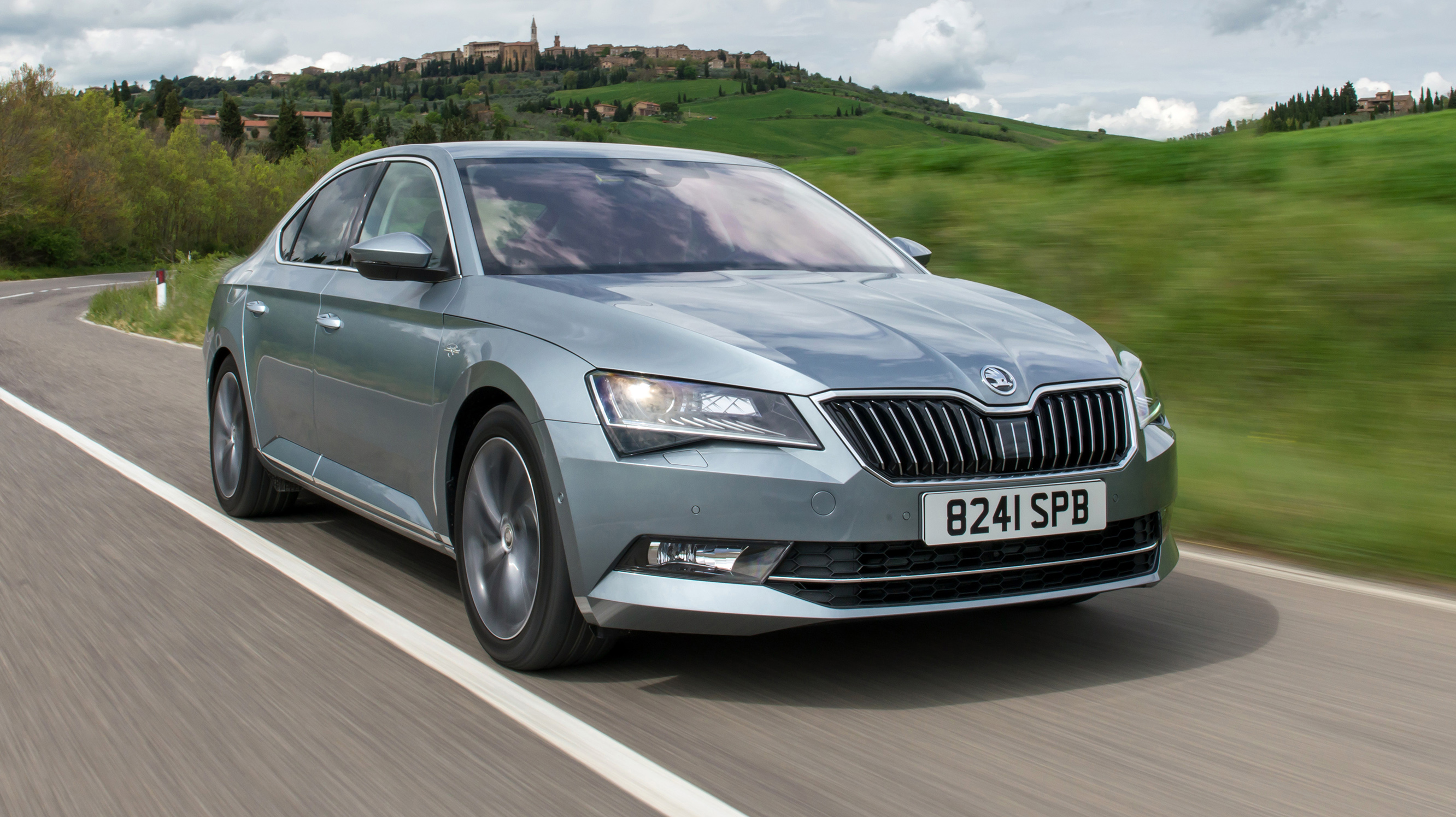 Skoda Superb Review 2024