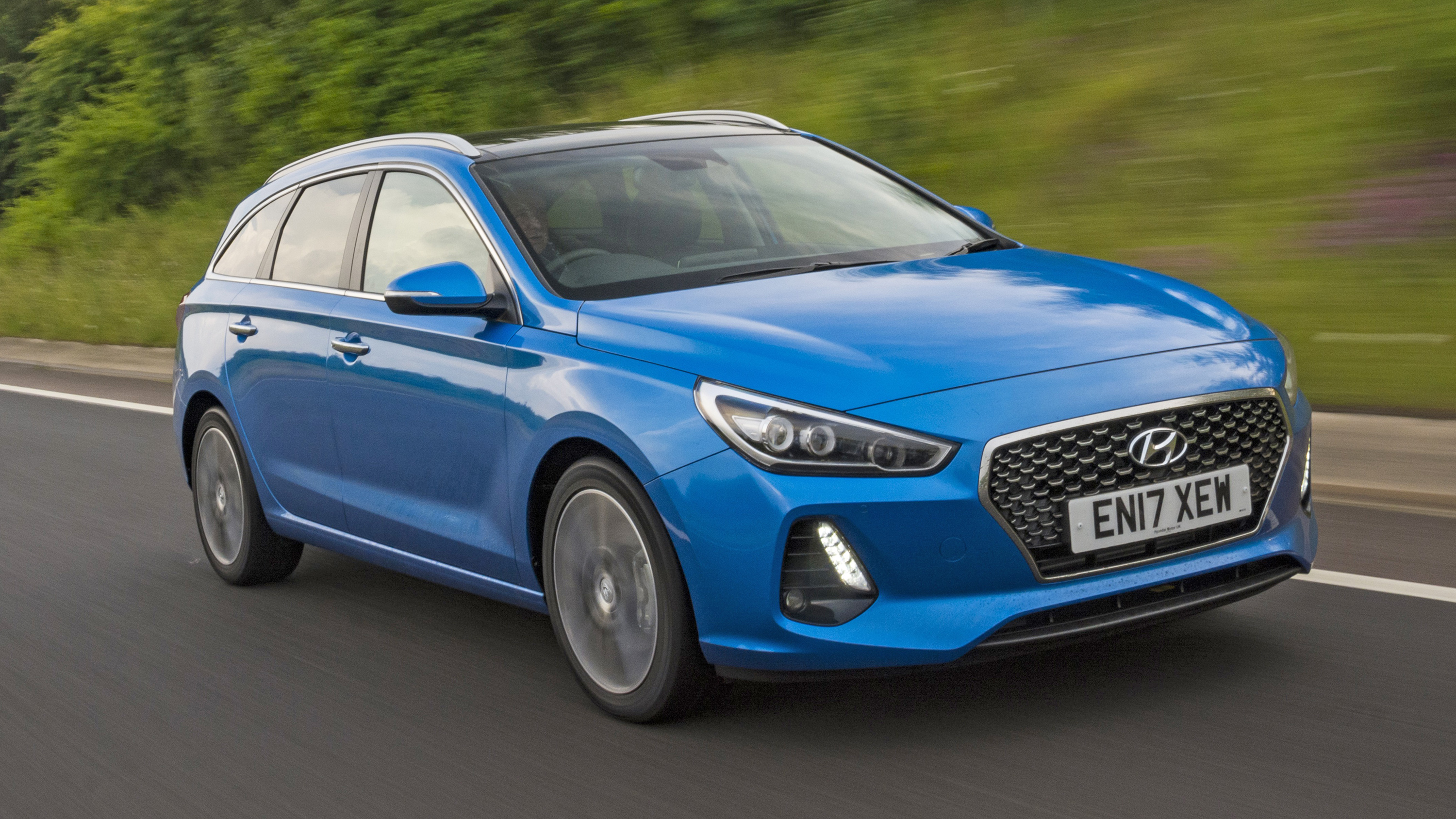 Hyundai i40 Tourer Review  Top Gear